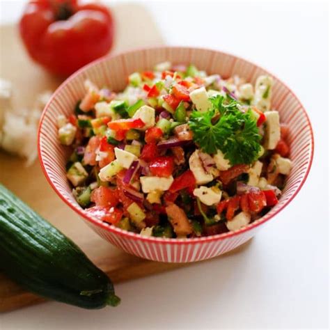 summer-vegetable-salad-ready-in-15-minutes-live-eat image
