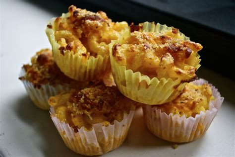 how-to-make-macaroni-and-cheese-cupcakes-spoon image