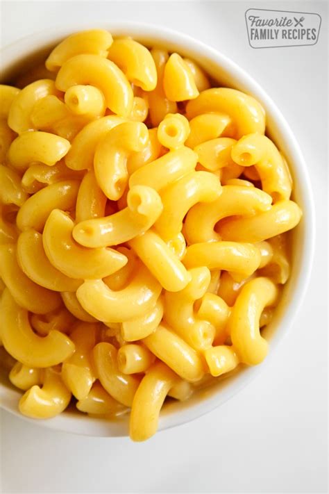 velveeta-mac-and-cheese-20-minute-recipe-favorite image