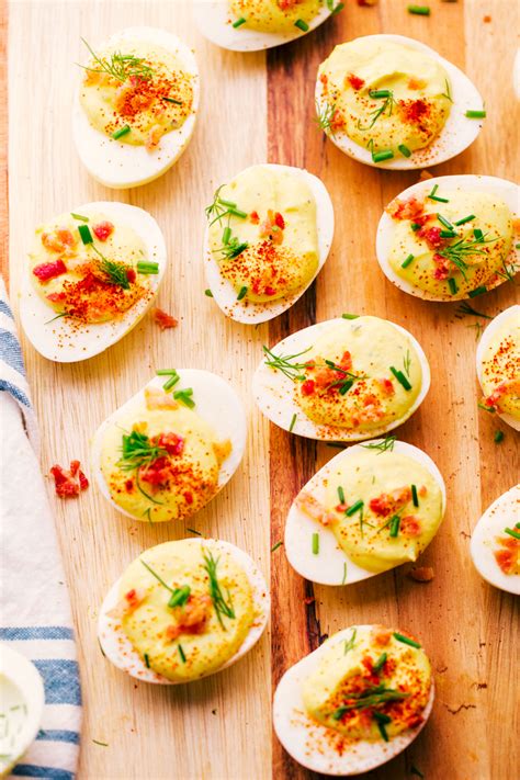 easy-bacon-ranch-deviled-eggs-recipe-the-food-cafe image