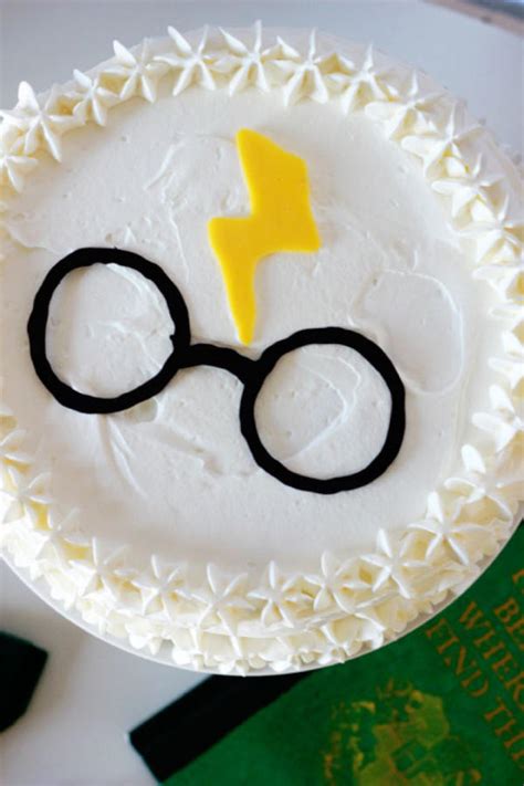 easy-harry-potter-cakes-to-make-at-home-brain-power-family image