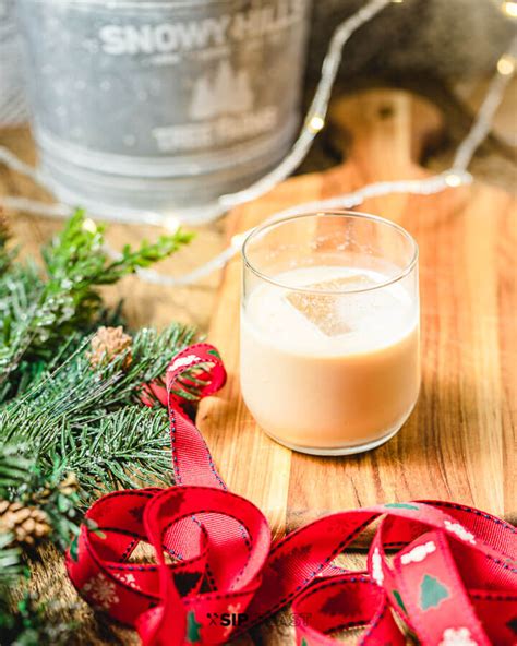 eggnog-white-russian-festive-holiday-cocktail-sip image