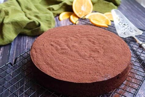 easy-flourless-chocolate-and-orange-cake image