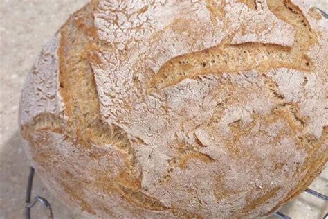 8-dutch-oven-bread-recipes-that-are-better-than-the image