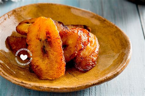 platanos-maduros-fritos-easy-fried-sweet-plantains image