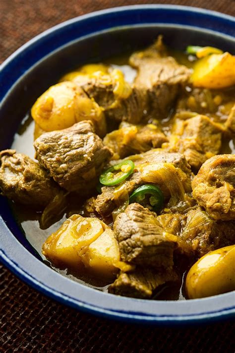 alicha-wot-recipe-ethiopian-venison-curry-hank-shaw image