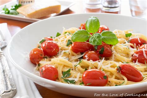 garlic-butter-and-burst-tomato-spaghetti-with-fresh-herbs image