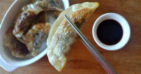 easy-vegetarian-potstickers-recipe-mama-likes-to-cook image