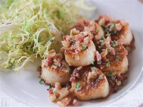 scallops-with-pancetta-recipe-laura-vitale-cooking image