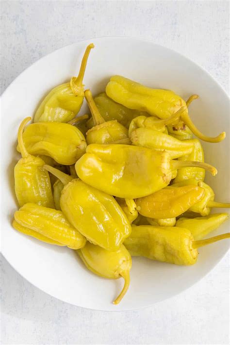 pepperoncini-peppers-all-about-them-scoville-more image