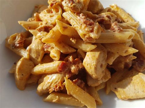 creamy-chicken-and-chorizo-pasta-so-easy-hint-of image