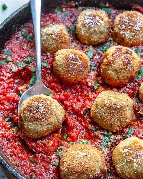 cheesy-chicken-parmesan-meatballs-healthy-fitness image