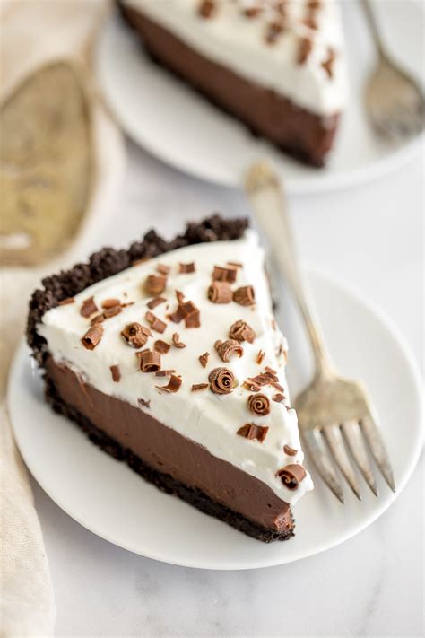 homemade-chocolate-cream-pie-recipe-live-well image