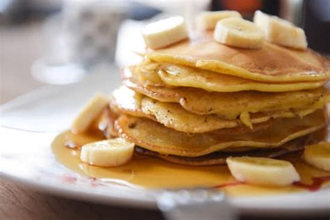 healthy-low-fat-whole-wheat-banana-pancakes image