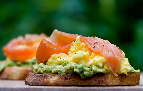 open-face-sandwiches-with-avocado-egg-and-smoked image