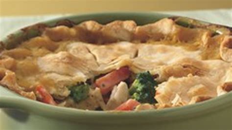 deep-dish-turkey-pie-recipe-pillsburycom image