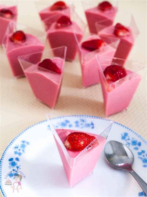 strawberry-mousse-recipe-best-ever-with-gelatin image