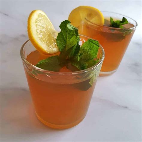 mint-iced-tea-easy-recipe-hint-of-healthy image