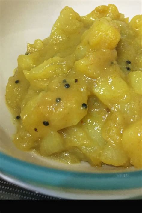 kerala-potato-curry-for-poori-chapathi-indian image