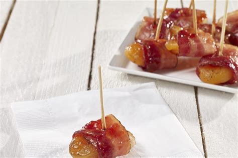 sizzling-bacon-wrapped-apricots-with-cranberry-glaze image
