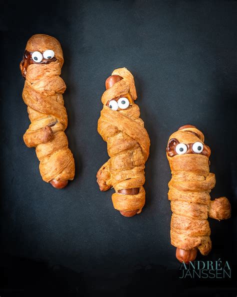 puff-pastry-sausage-mummies-by-andrea-janssen image
