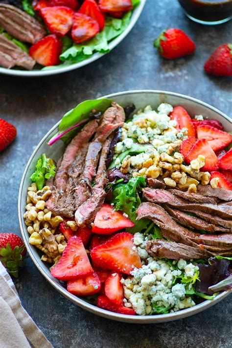 balsamic-bleu-cheese-grilled-steak-strawberry-salad image