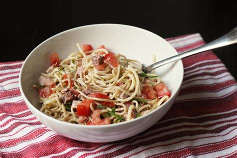 creamy-ham-pasta-with-peas-tomatoes-good-cheap image