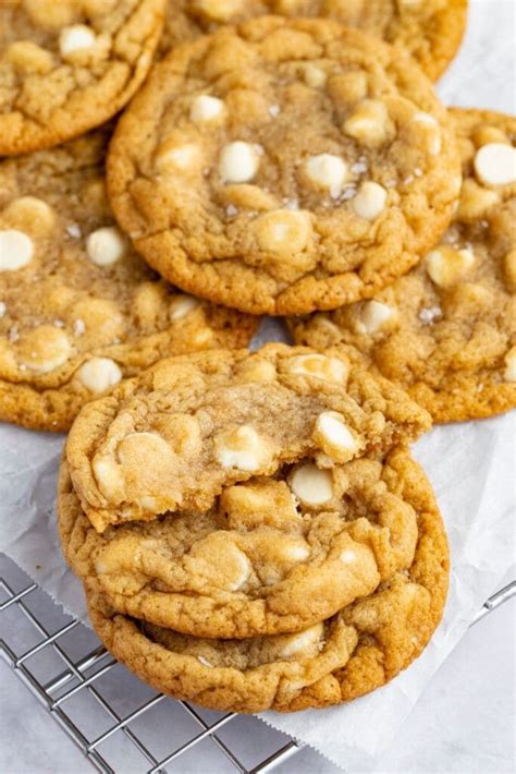 white-chocolate-chip-cookies-insanely-good image