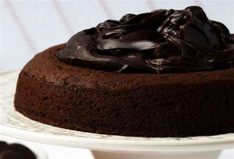 luscious-chocolate-cake-recipescomau image