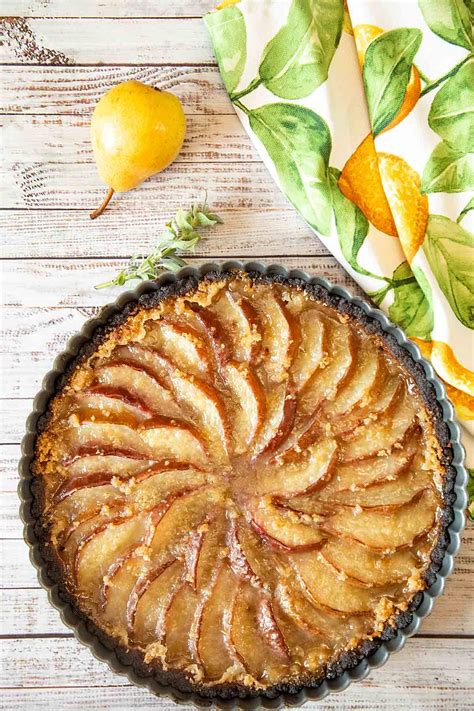 10-minute-beautiful-french-pear-tart-art-of-natural image