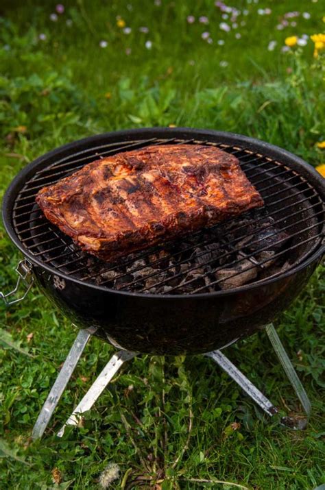 how-to-cook-ribs-on-a-charcoal-grill-10-easy-steps image