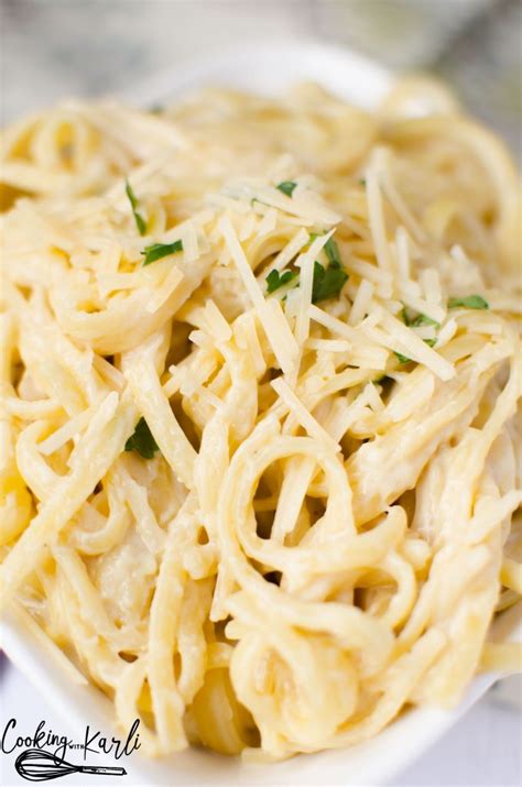 instant-pot-skinny-alfredo-cooking-with-karli image