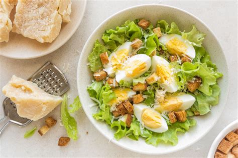 traditional-caesar-salad-recipe-with-caesar-dressing image