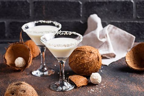 16-coconut-cocktail-recipes-the-kitchen-community image