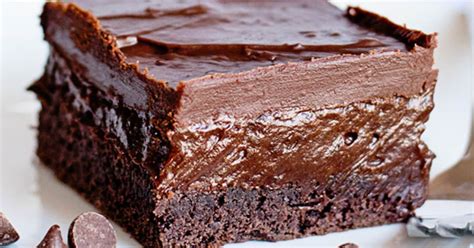 triple-chocolate-pudding-bars-cookie-dough-and-oven image