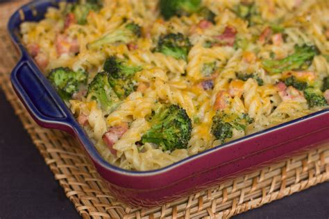 smoked-cheesy-ham-and-broccoli-pasta-bake image