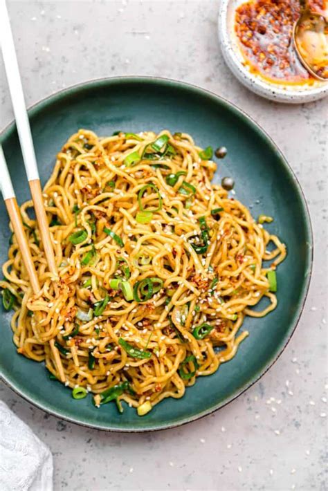 10-minute-spicy-ramen-noodles-well-seasoned-studio image