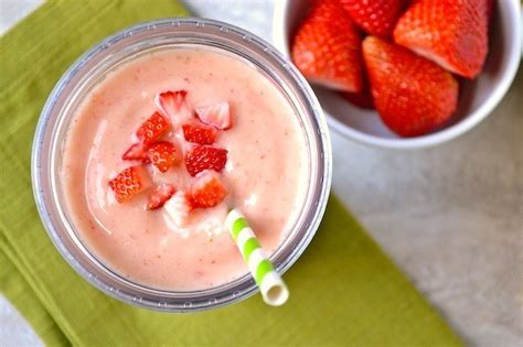 strawberry-sunrise-smoothie-stuck-on-sweet image