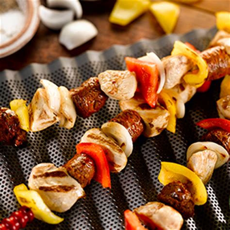 grilled-chicken-and-chorizo-skewers-sanderson-farms image