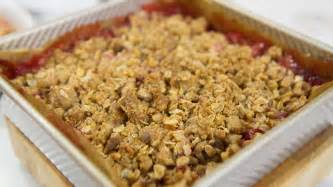 strawberry-rhubarb-crisp-recipe-todaycom image