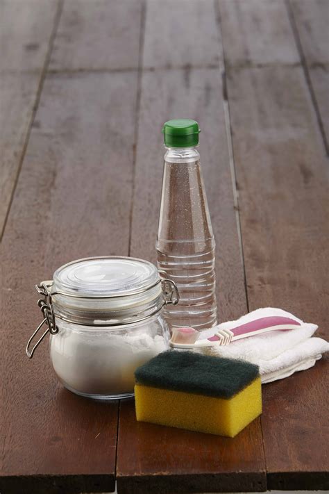 10-cheap-homemade-cleaners-you-can-make-yourself image