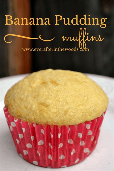 delicious-and-easy-banana-pudding-muffin image