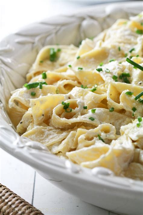 15-minute-greek-yogurt-pasta-with-garlic-what-a-girl-eats image