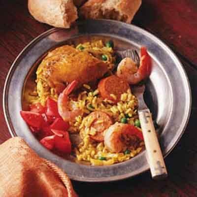 country-style-chicken-sausage-paella-recipe-land image
