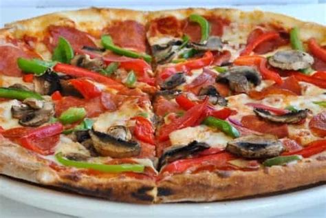 24-best-gluten-free-pizza-chain-menus-you-must-try image