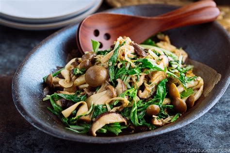 warm-mushroom-salad-with-sesame-dressing-just-one-cookbook image