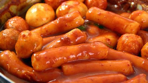 hot-and-spicy-rice-cake-tteokbokki-recipe-by-maangchi image