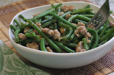 delicious-cajun-green-beans-recipe-for-dinner-side-dish image