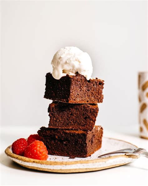 fudgy-grain-free-brownies-brewing-happiness image