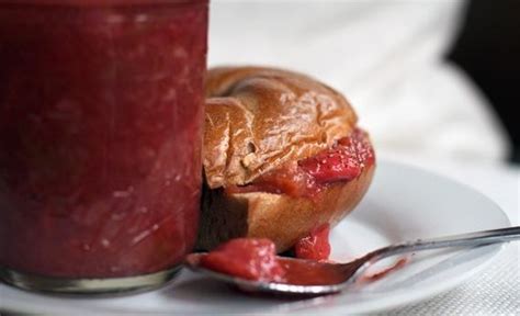 strawberry-rhubarb-jam-recipe-refrigerator-conserve-is image